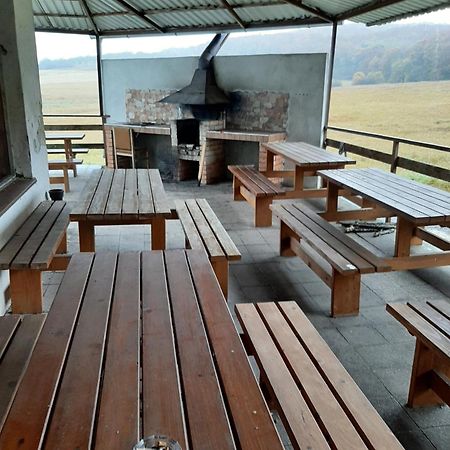 Turisticka Ubytovna Hotel Divin Luaran gambar